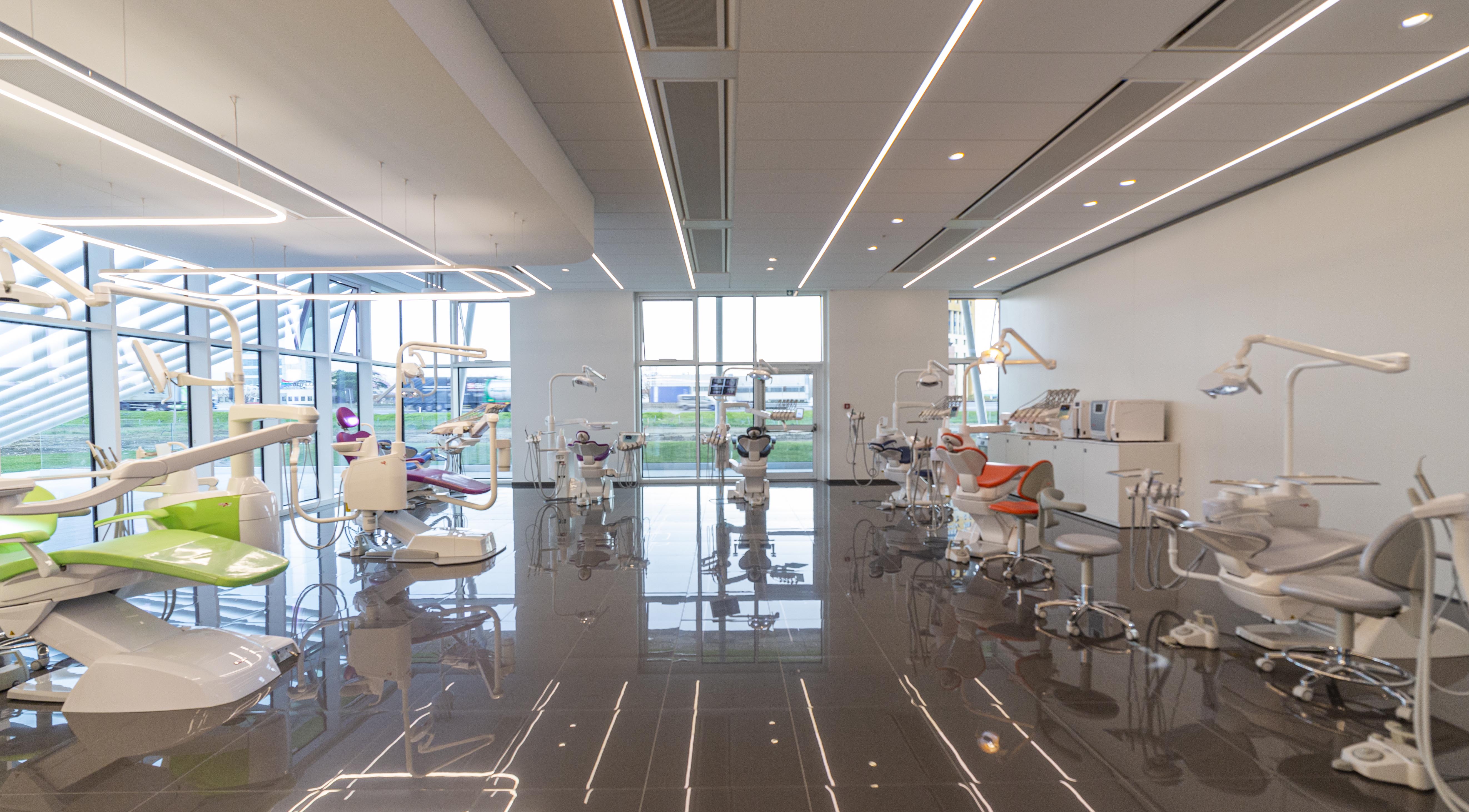 CHI 2 Showroom_Anthos_H-res_6